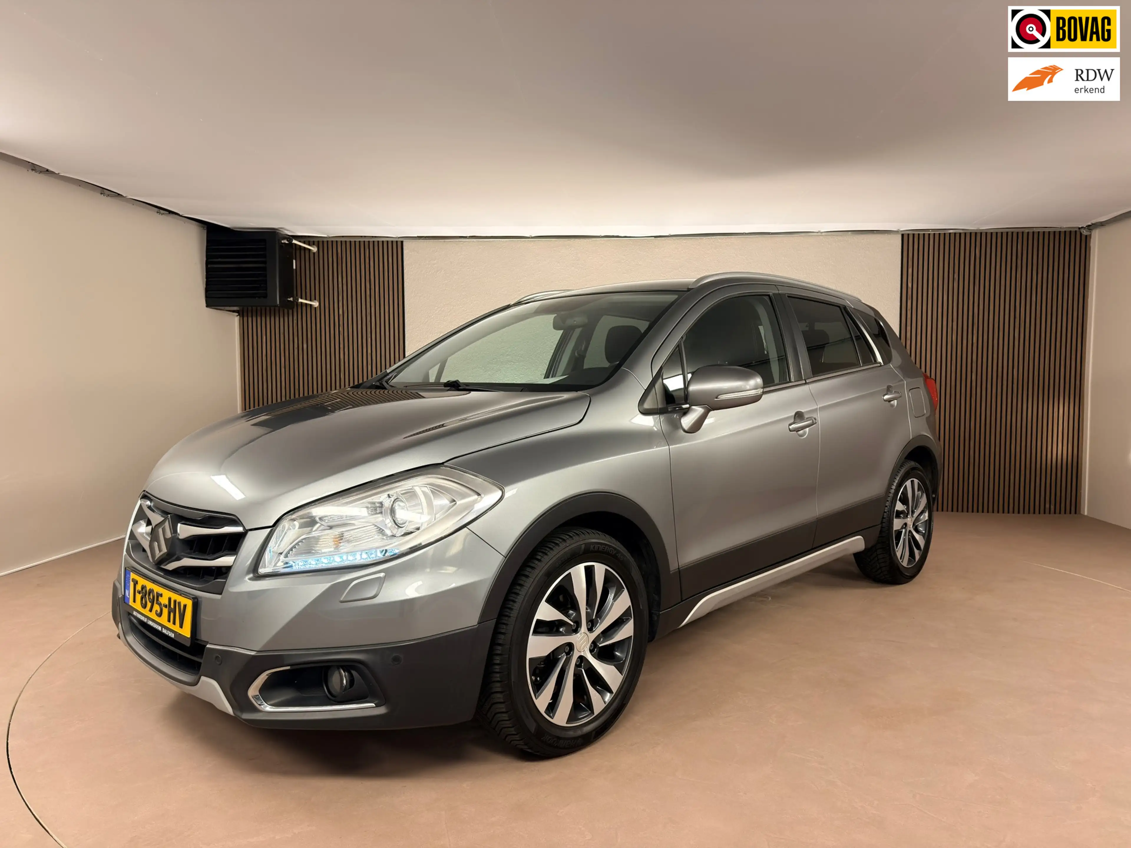 Suzuki SX4 S-Cross 1.6 Exclusive All Season Banden Stoel / verwarming