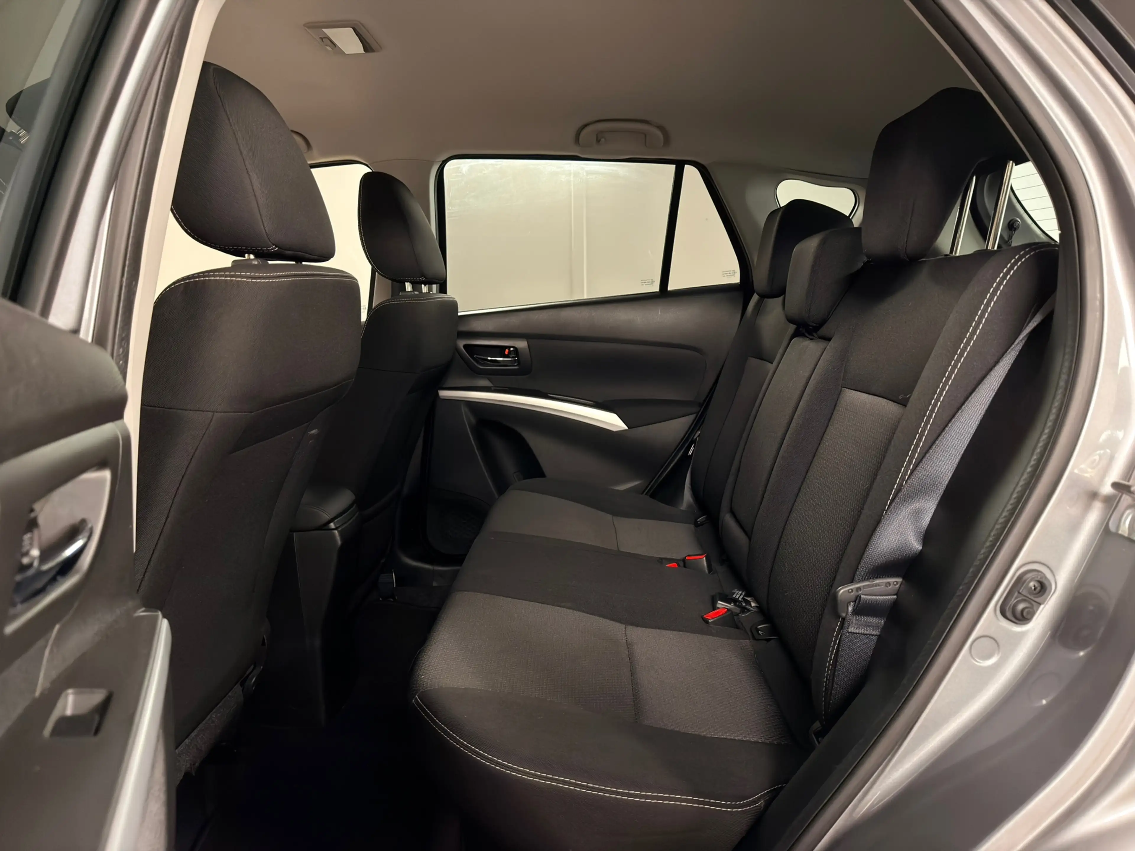 Suzuki SX4 S-Cross 1.6 Exclusive All Season Banden Stoel / verwarming — photo 4
