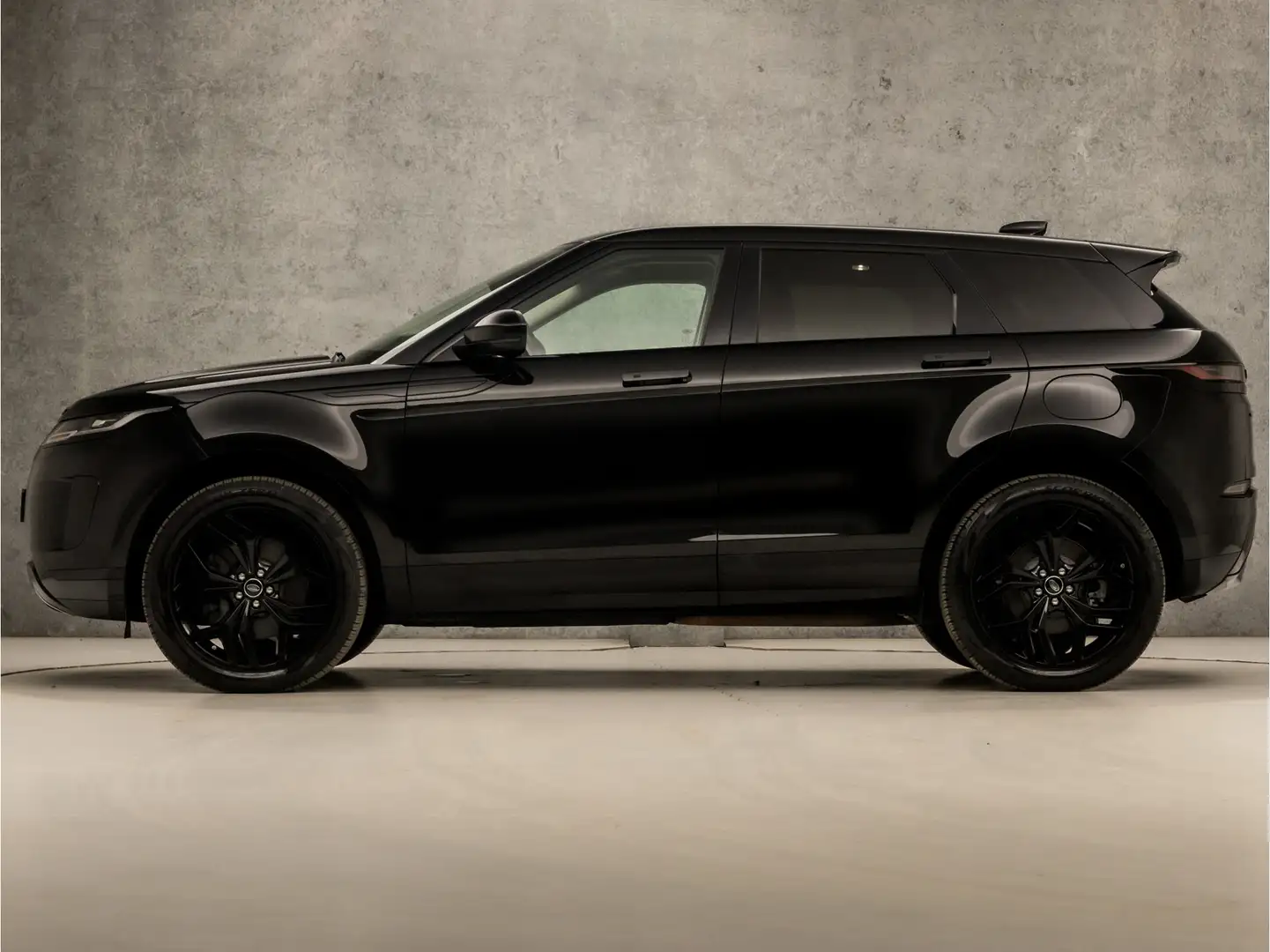 Land Rover Range Rover Evoque 1.5 P300e AWD Black Edition S 309Pk Automaat (PLUG Zwart - 2