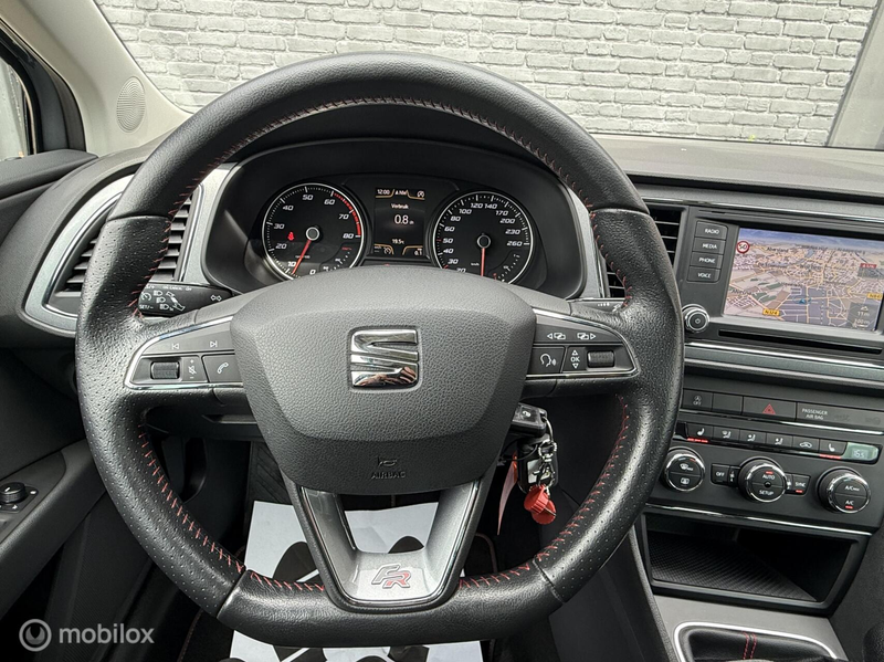SEAT Leon 1.4 TSI FR Dynamic — photo 9