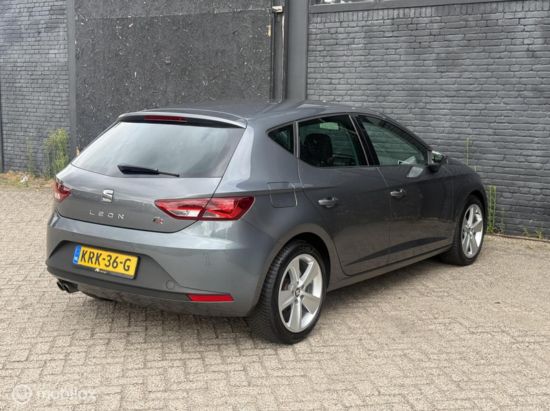 SEAT Leon 1.4 TSI FR Dynamic — photo 5