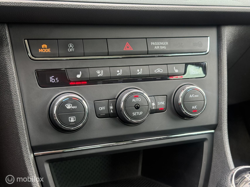 SEAT Leon 1.4 TSI FR Dynamic — photo 13