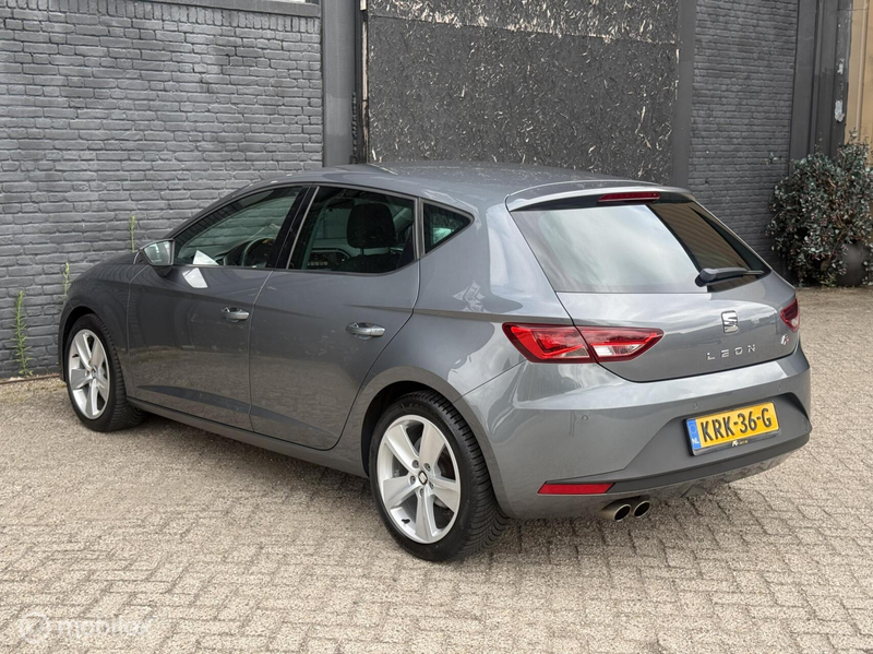 SEAT Leon 1.4 TSI FR Dynamic — photo 3