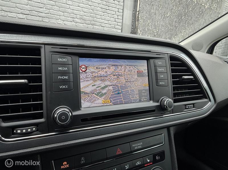 SEAT Leon 1.4 TSI FR Dynamic — photo 12