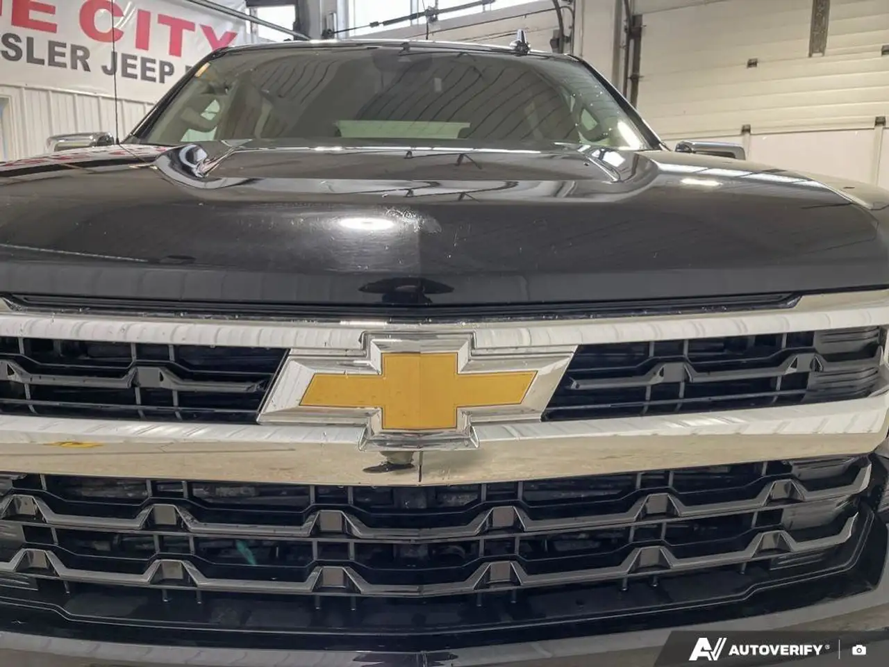 Chevrolet Silverado 1500 снимка Chevrolet Silverado 1500
