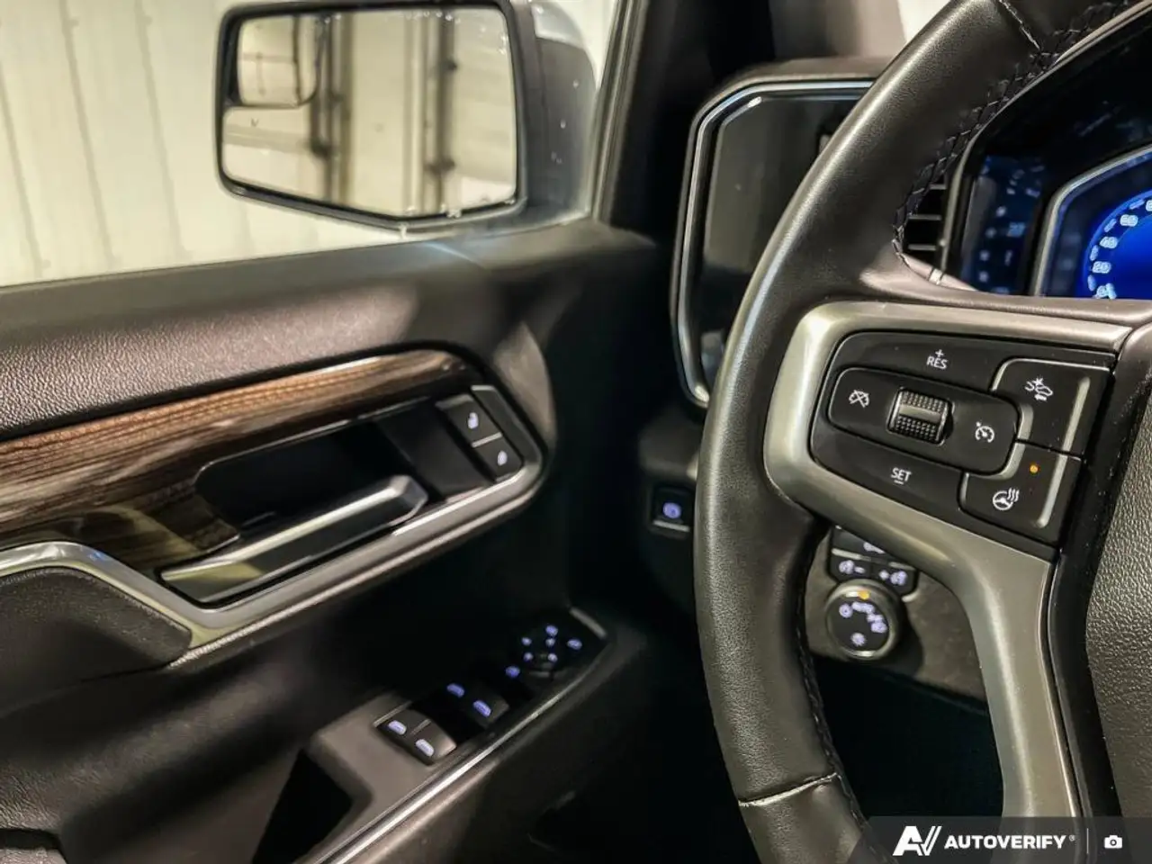 Chevrolet Silverado 1500 снимка Chevrolet Silverado 1500