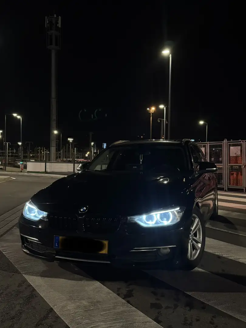 BMW 318 318d Aut. Blue Performance Luxury Line - 1