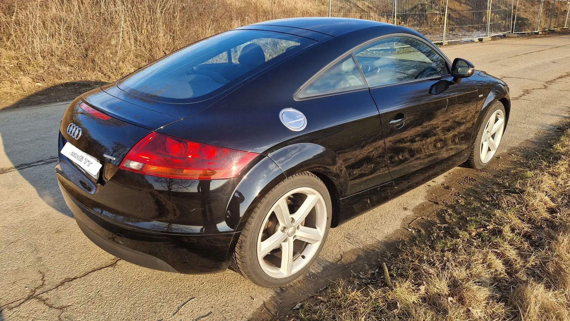 Audi TT 2.0 TFSI Coupe quattro S-line S-tronic Schwarz - 2