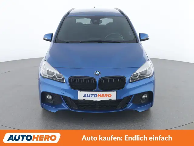 BMW 2 Series view 9