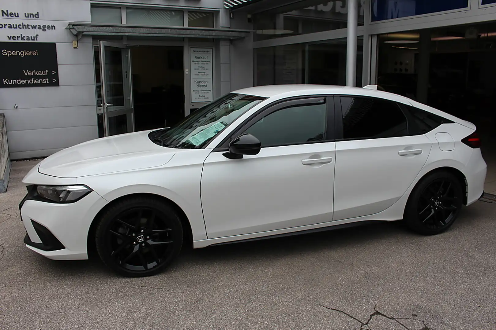 Honda Civic 2.0 i-MMD Hybrid Sport e-CVT Aut. Weiß - 2