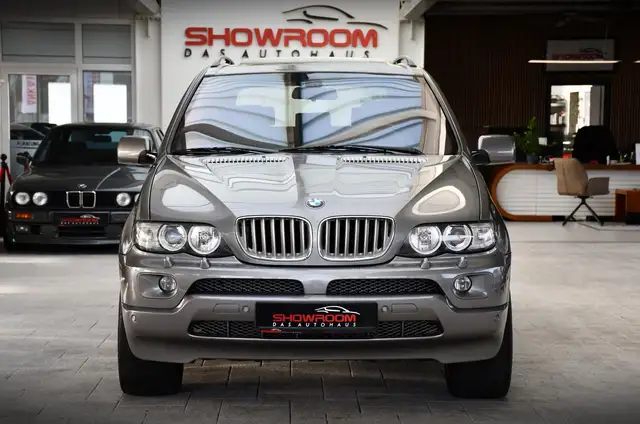 BMW X5 view 5