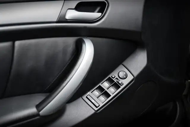 BMW X5 view 8