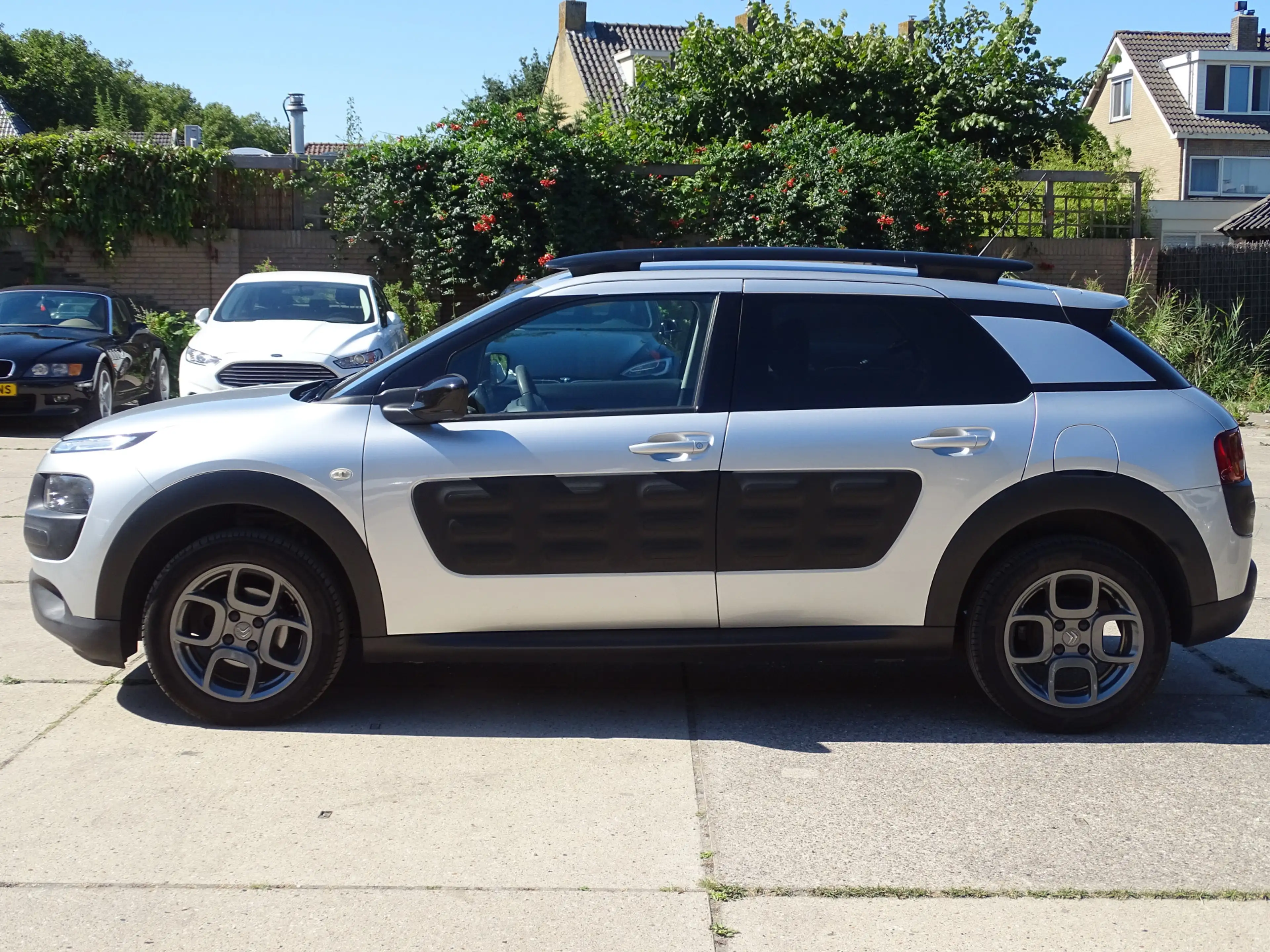 Citroen C4 Cactus 1.2 PureTech Shine — photo 9