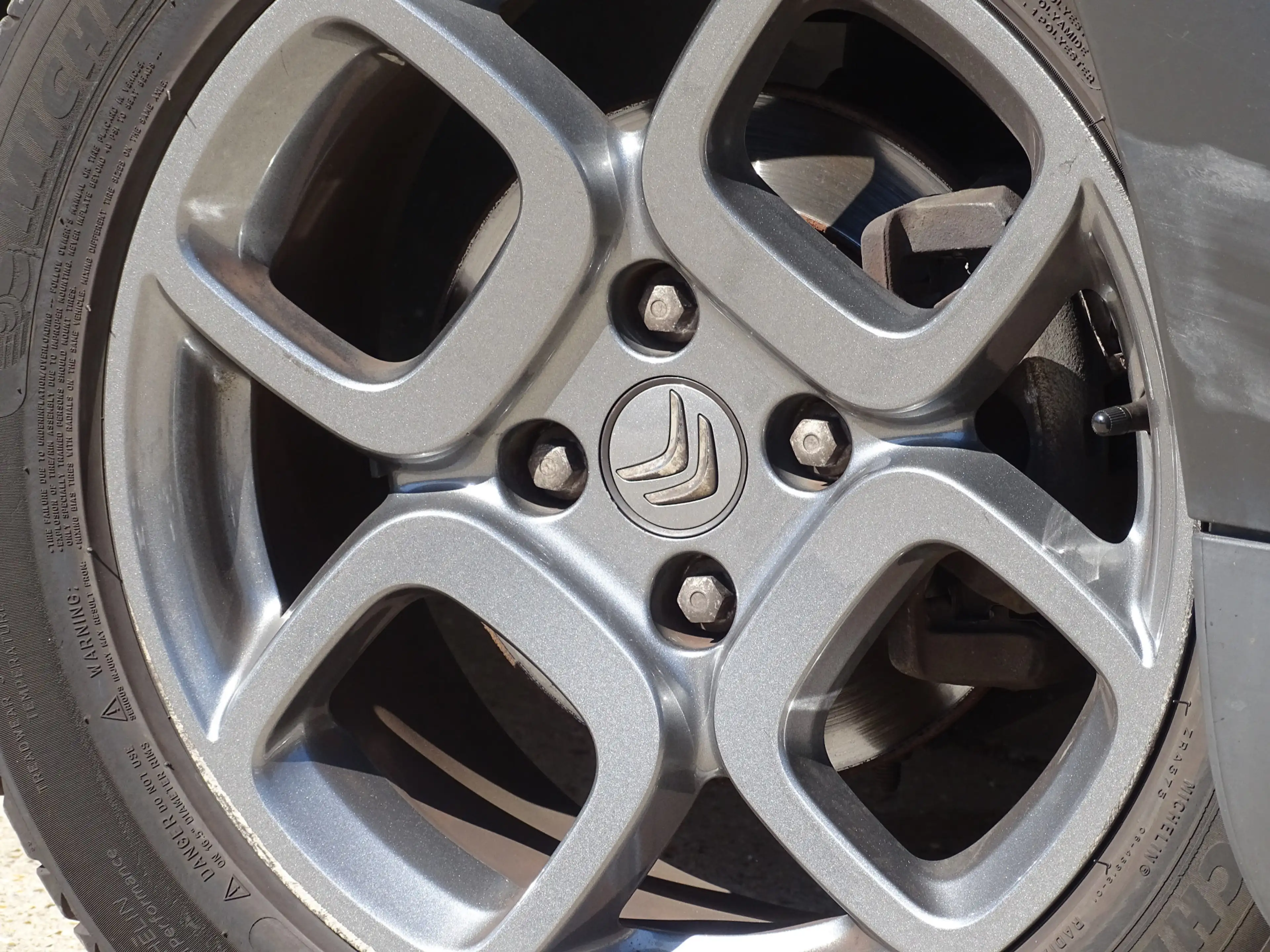 Citroen C4 Cactus 1.2 PureTech Shine — photo 11