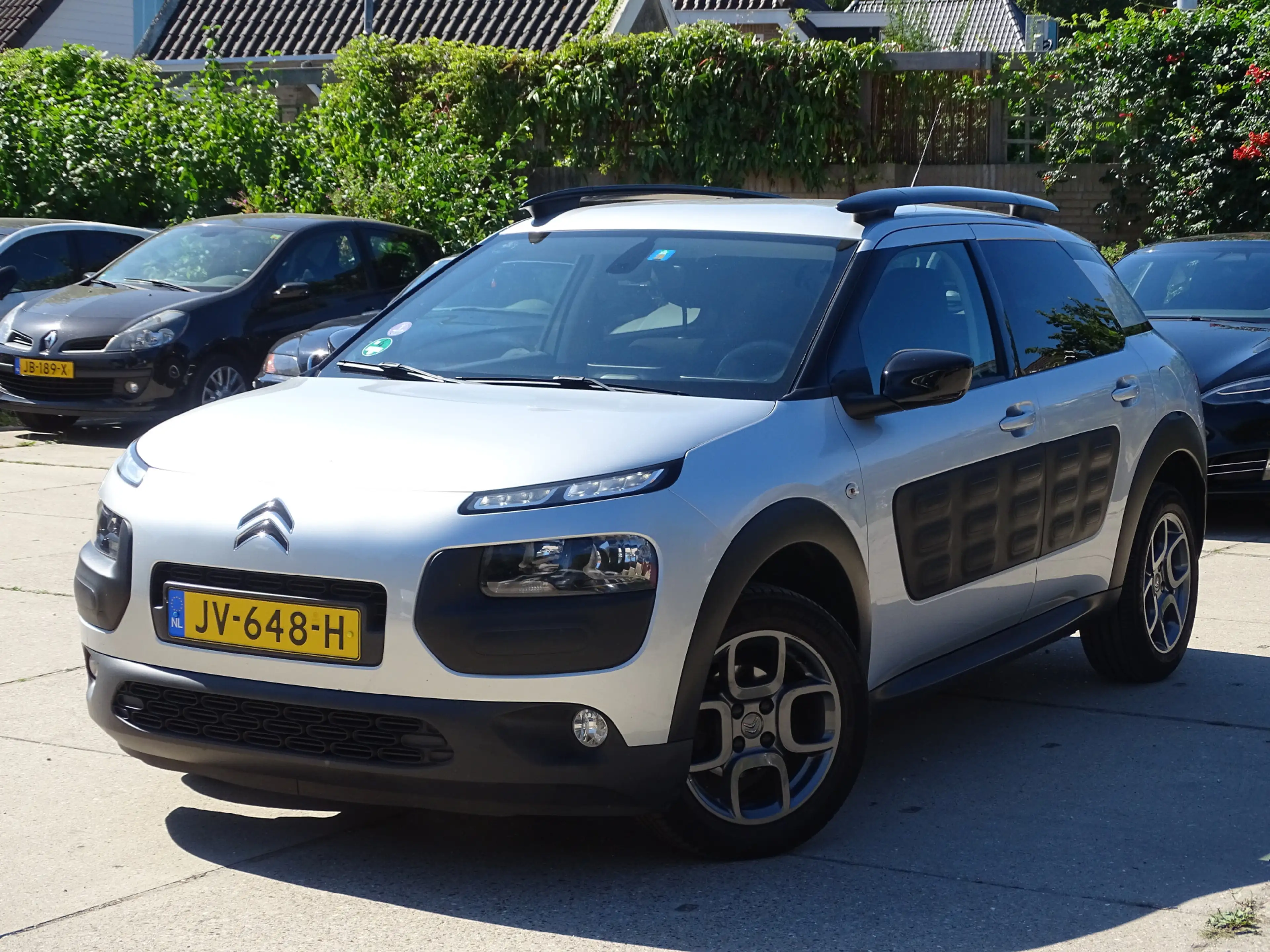 Citroen C4 Cactus 1.2 PureTech Shine — photo 10