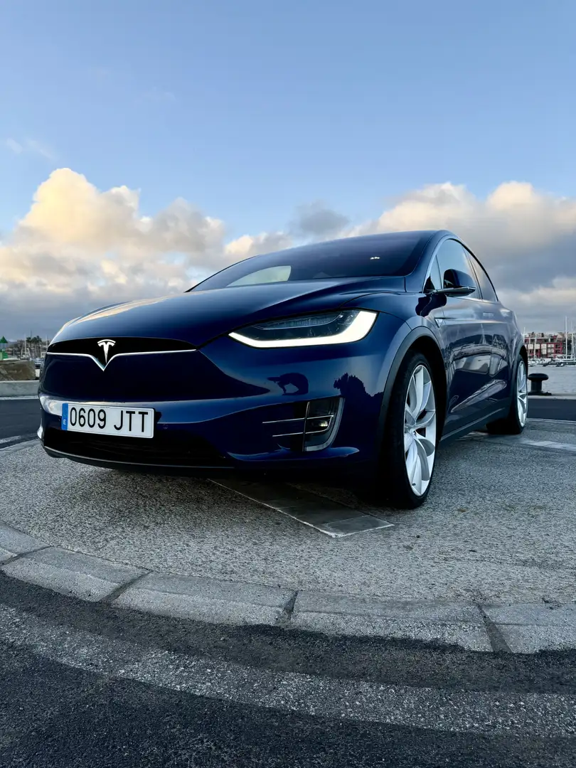 Tesla Model X P90D (Performance) con modo Ludicrous Blau - 2