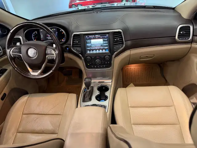Jeep Grand Cherokee view 9