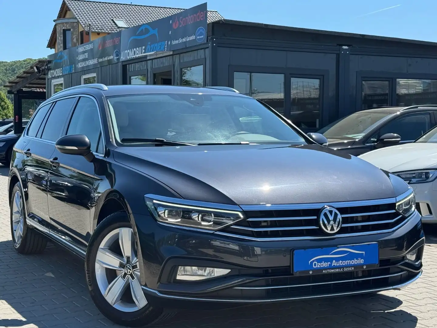 Volkswagen Passat Variant Passat 2.0 TDI Variant Elegance++Finanzierung++ Grau - 1