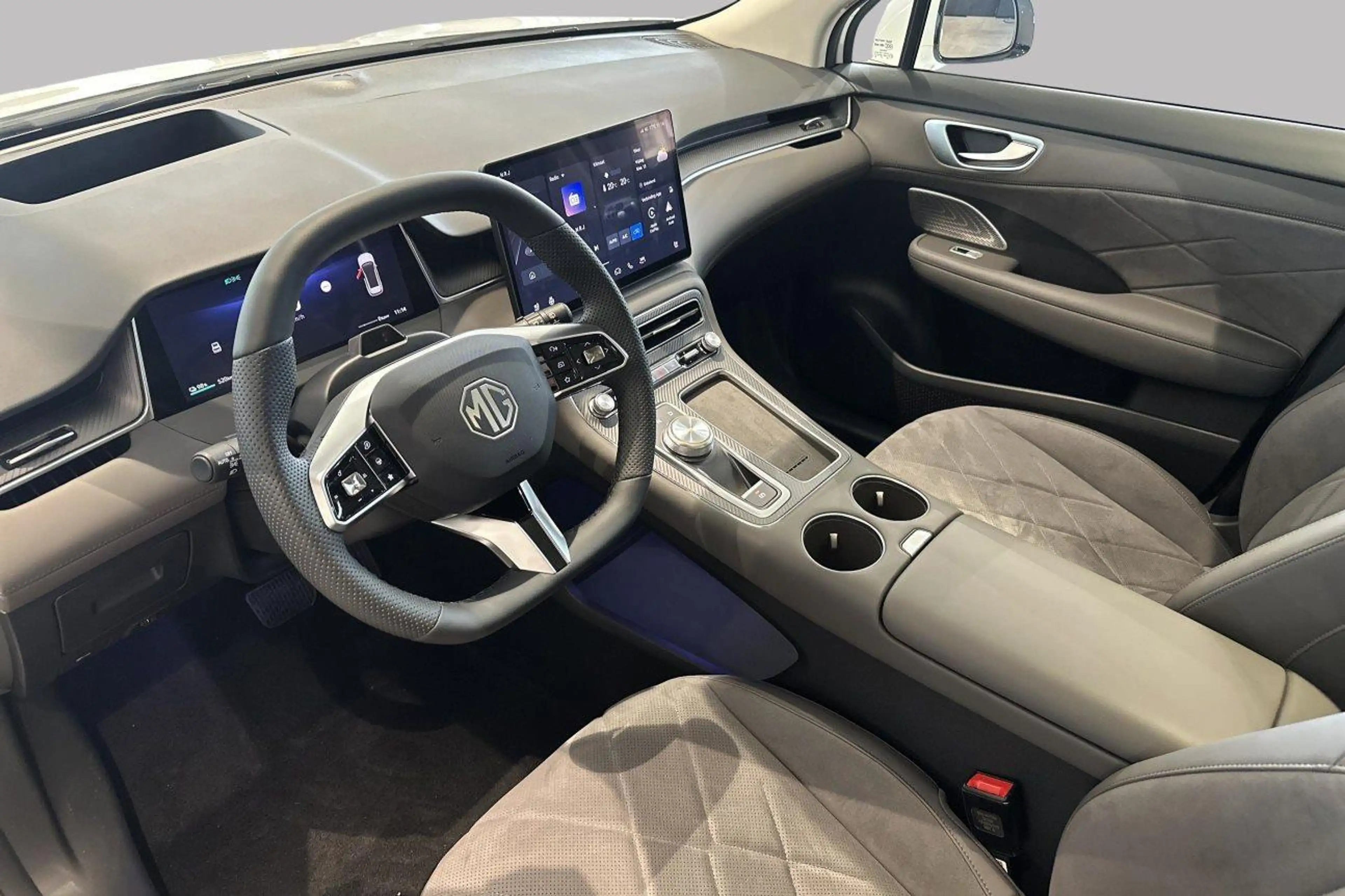 MG S6 EV LONG RANGE - LUXURY 77 kWh — photo 9