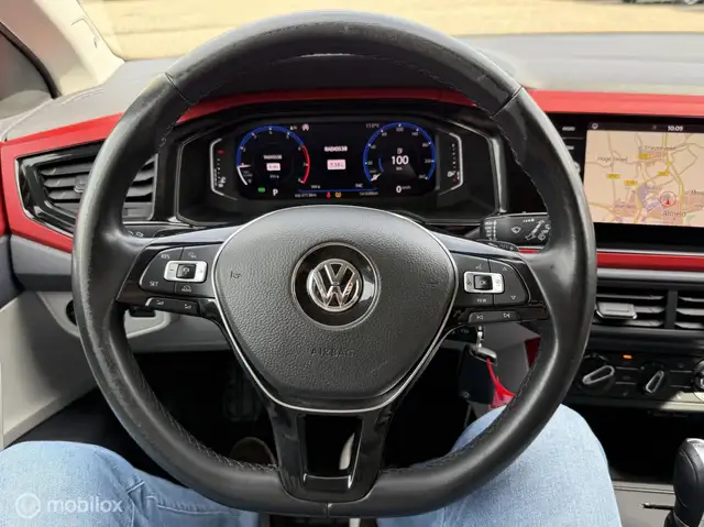 Volkswagen Polo view 12