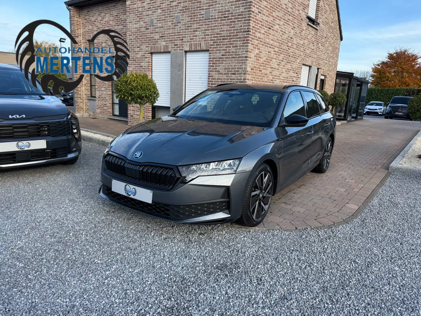Skoda Octavia Combi 1.5 TSI mHEV 150PK DSG Sportline NIEUW 0KM Gris - 1