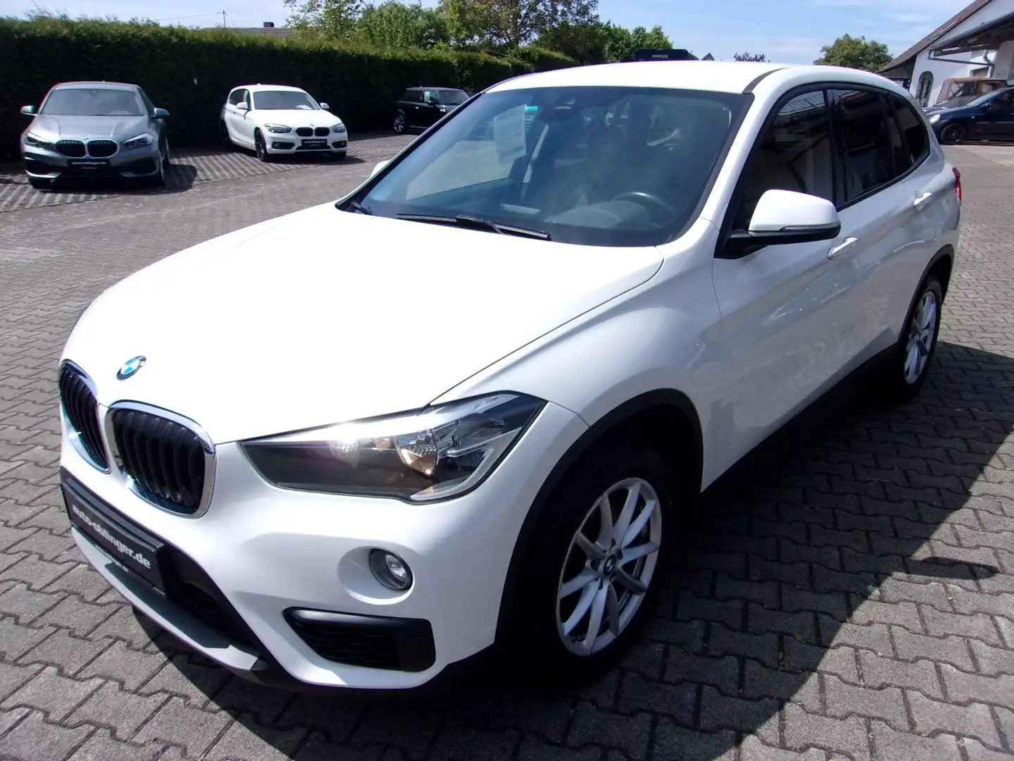BMW X1 sDrive18d Weiß - 2