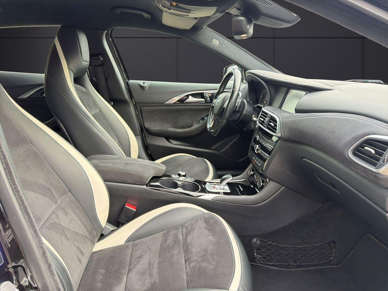 Infiniti Q30 2.2 d AWD Premium LED NAVI — photo 15