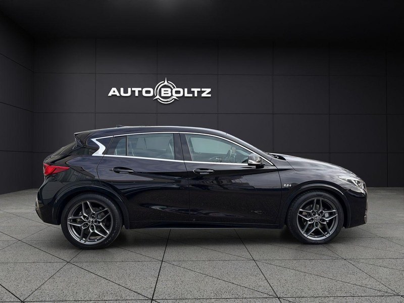 Infiniti Q30 2.2 d AWD Premium LED NAVI — photo 7