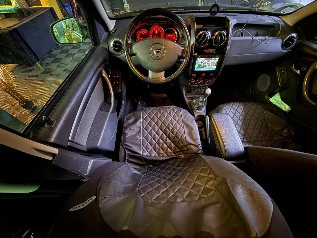 Dacia Duster — photo 18