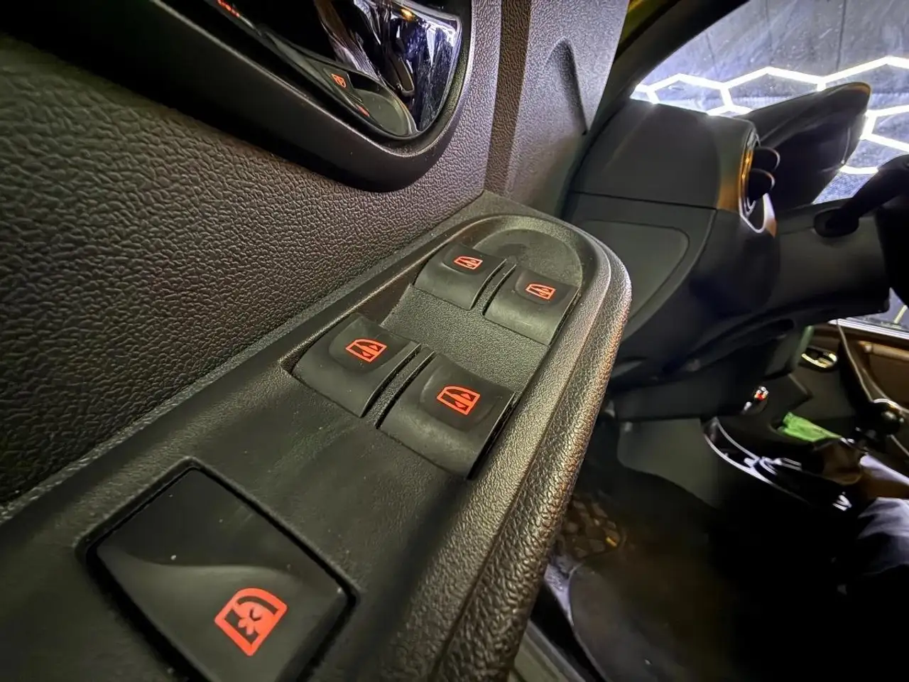 Dacia Duster — photo 33