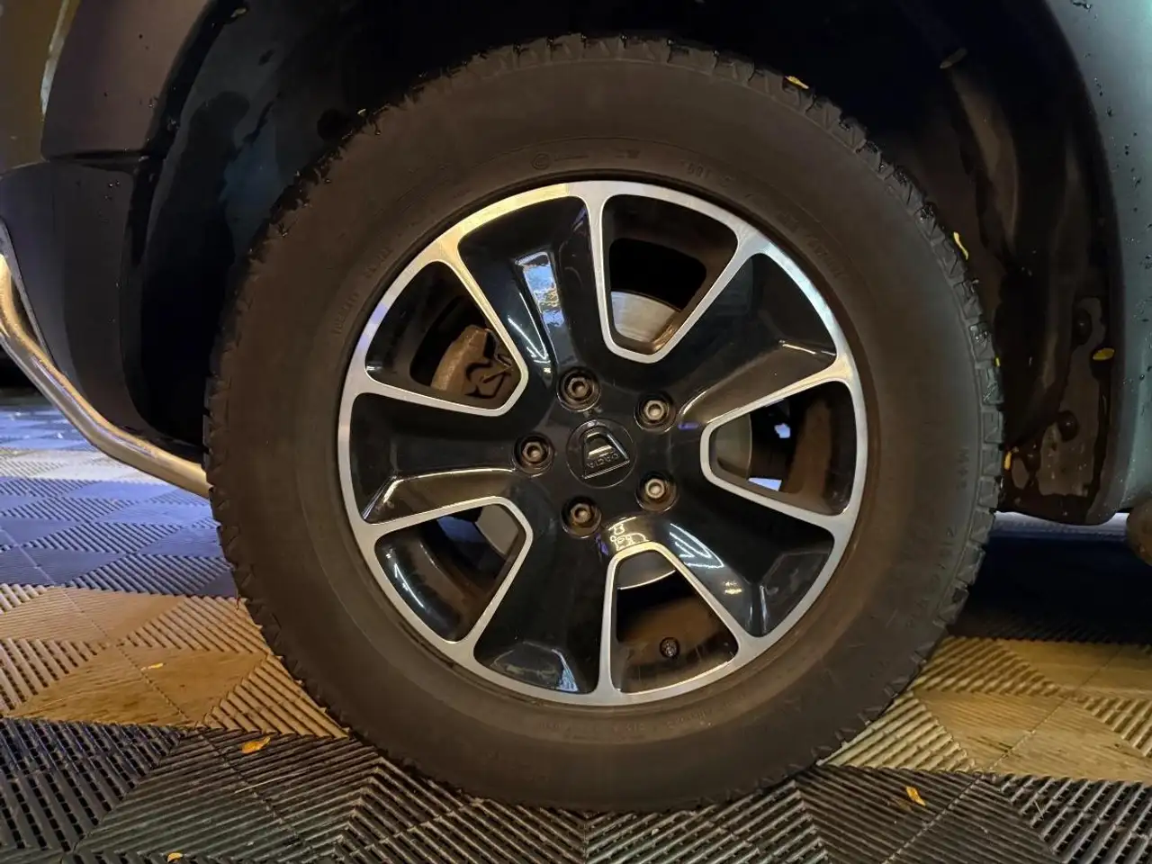 Dacia Duster — photo 49