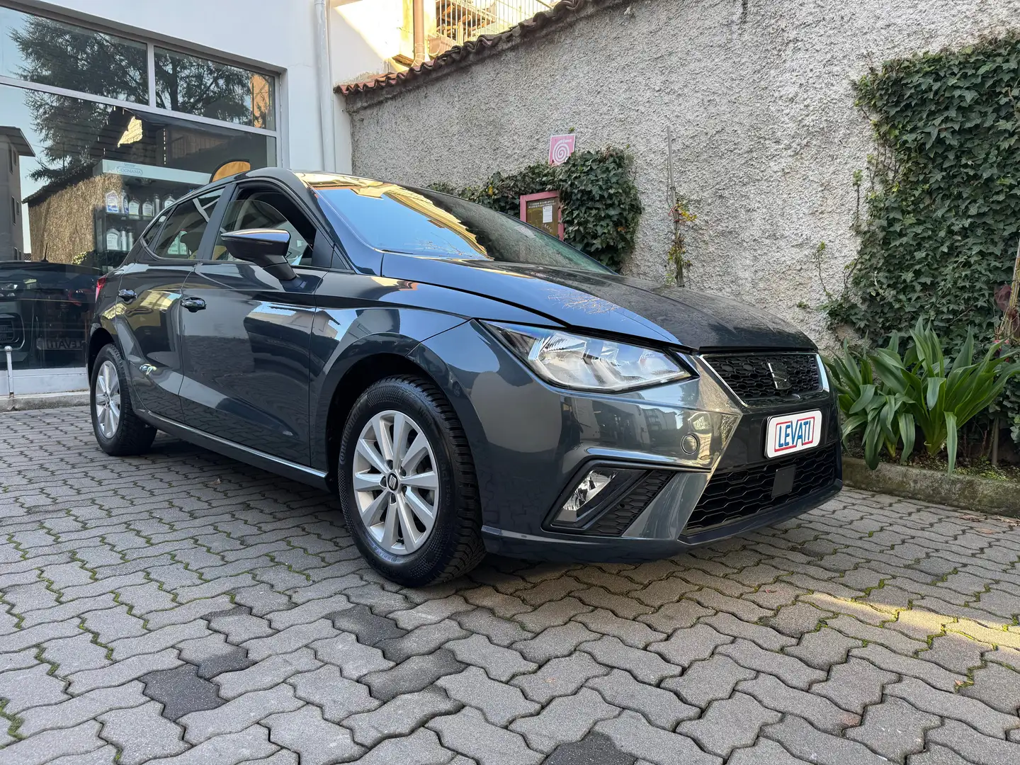 SEAT Ibiza 1.0 tgi (METANO) Business 90cv Grigio - 1