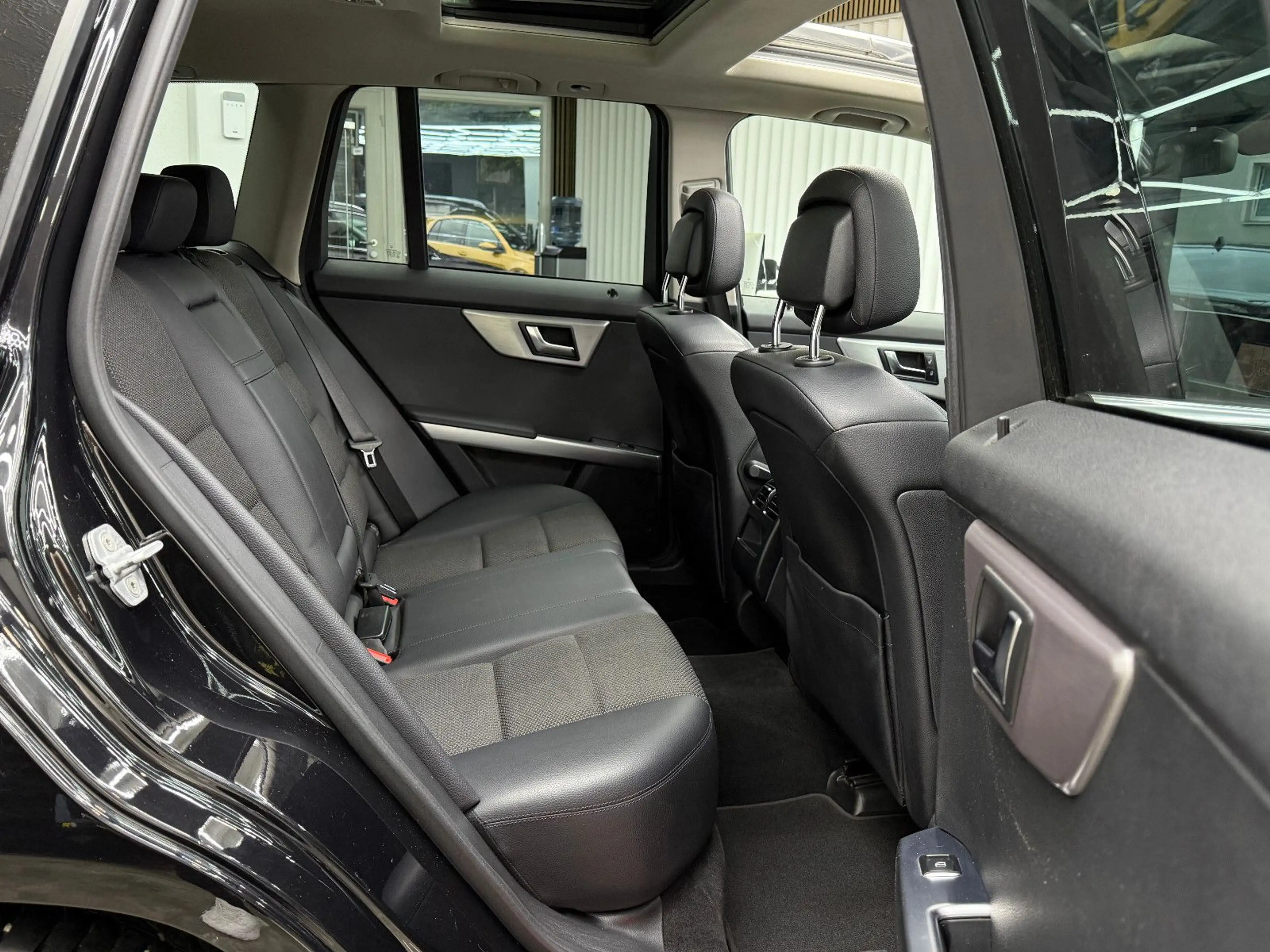 Mercedes-Benz GLK 350 CDI 4Matic / Autom. Pano Harman/Kardon — photo 12