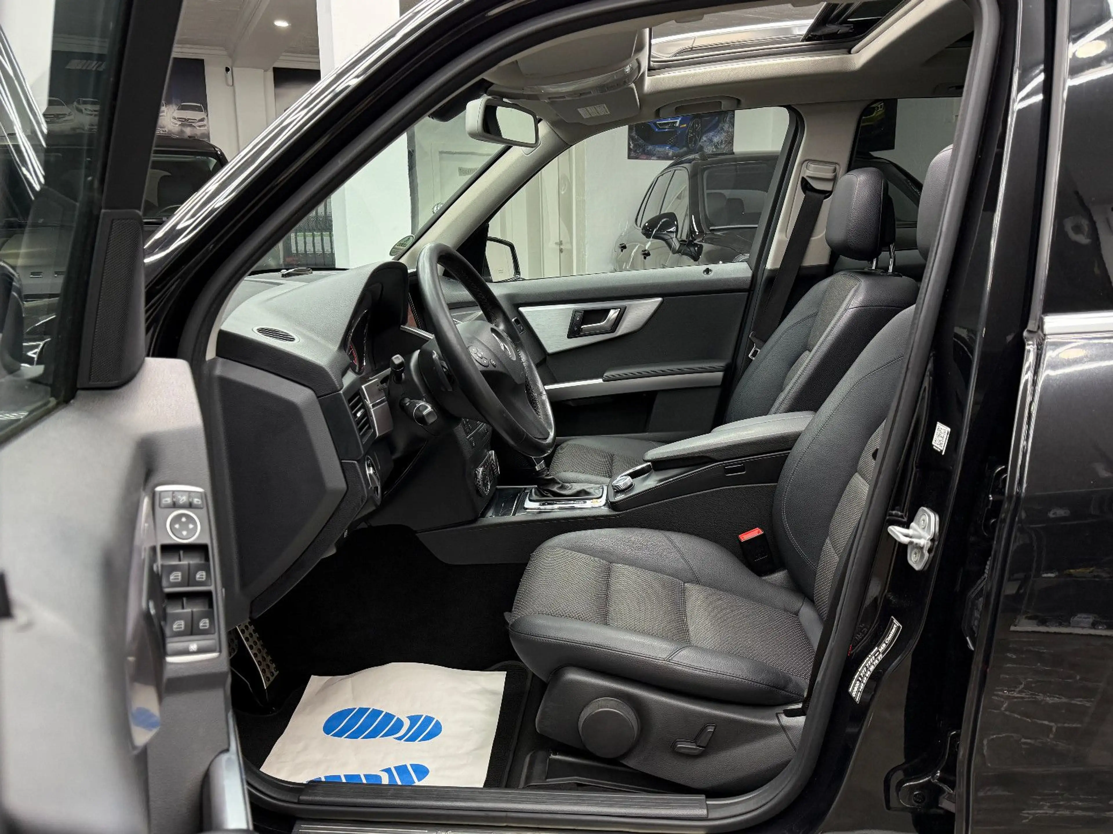 Mercedes-Benz GLK 350 CDI 4Matic / Autom. Pano Harman/Kardon — photo 10