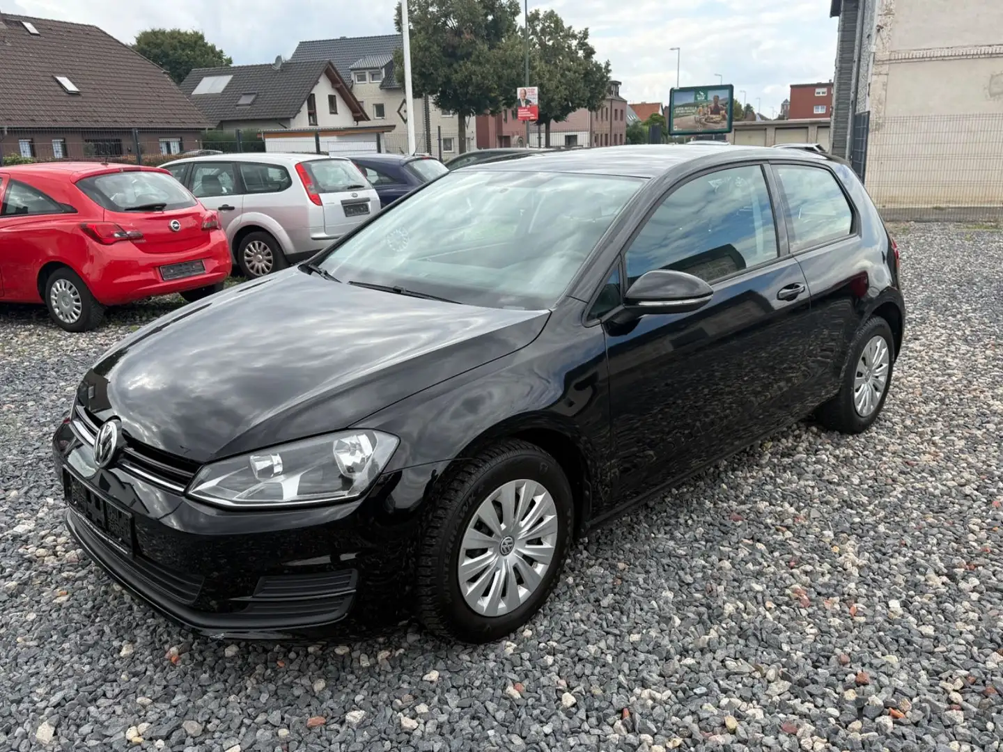 Volkswagen Golf /63KW/Euro5/Klima/Gepfelgt Schwarz - 2