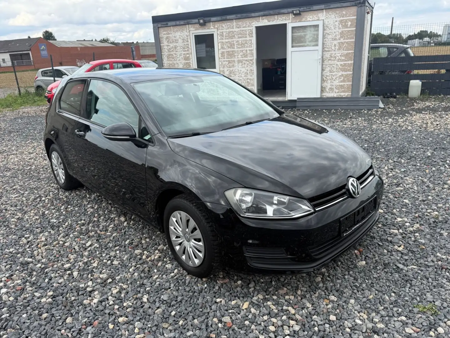Volkswagen Golf /63KW/Euro5/Klima/Gepfelgt Schwarz - 1