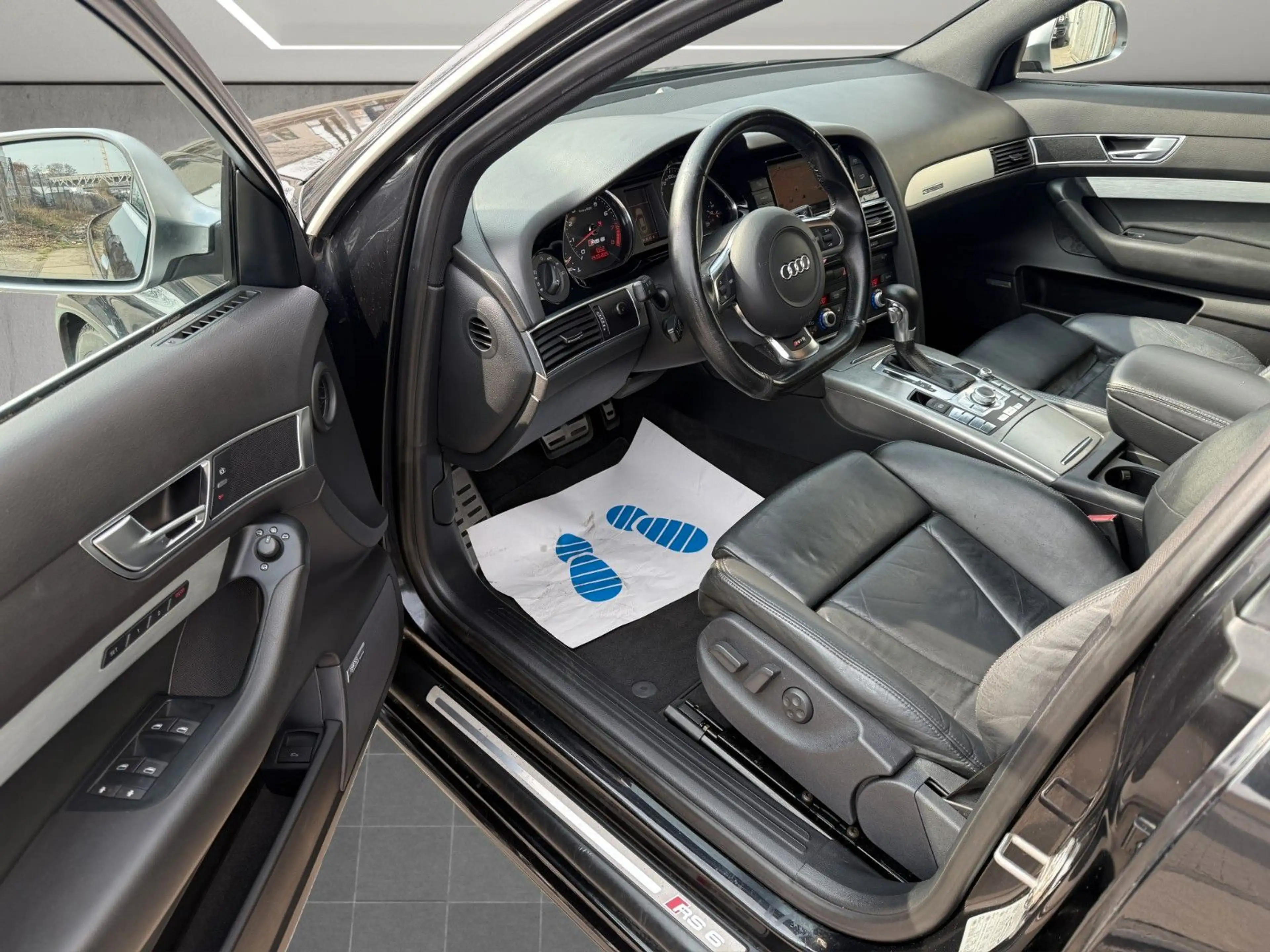 Audi RS6 Avant 5.0 TFSI quattro  Leder*Navi*Xenon*SD* — photo 8