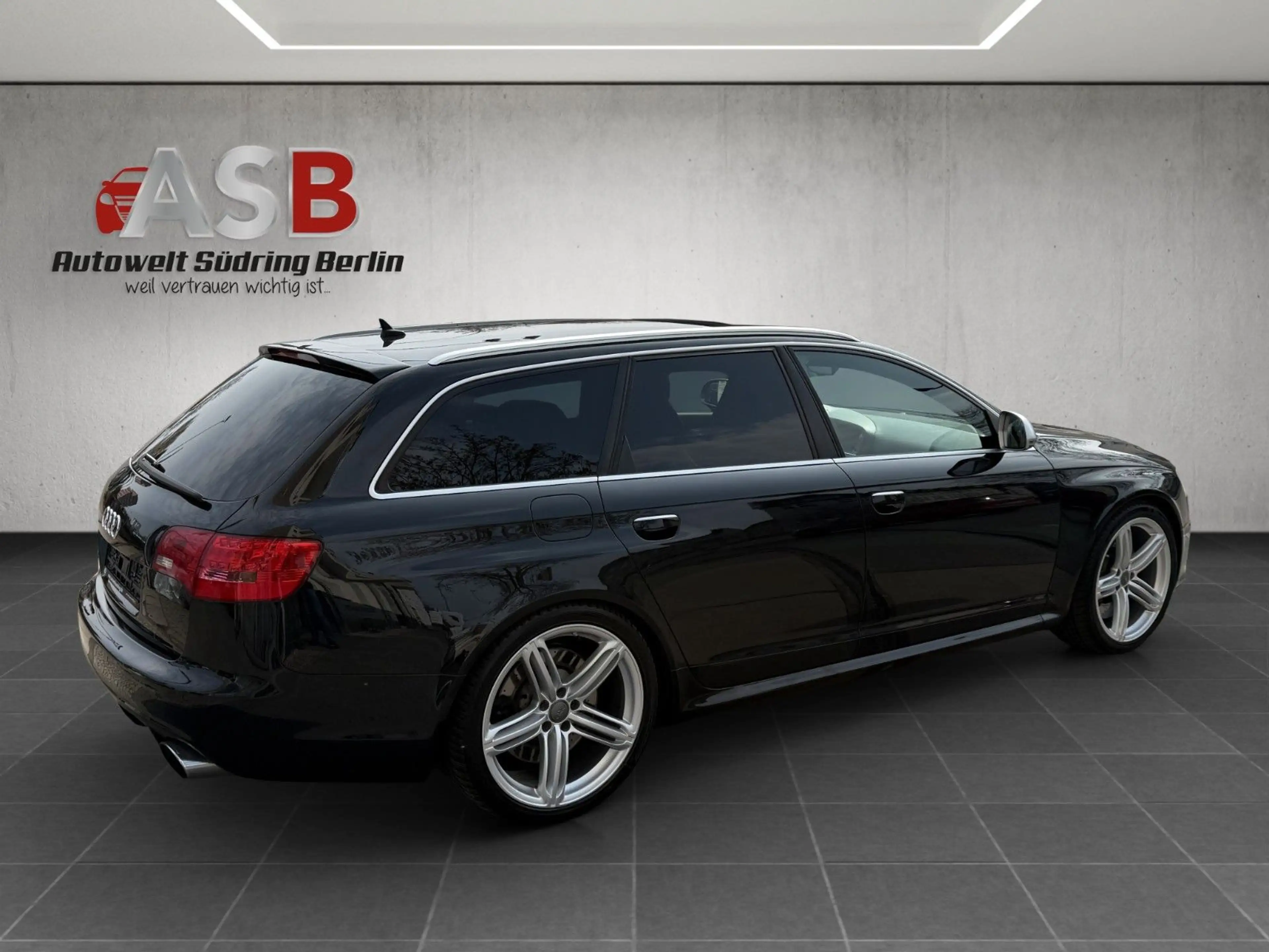 Audi RS6 Avant 5.0 TFSI quattro  Leder*Navi*Xenon*SD* — photo 12