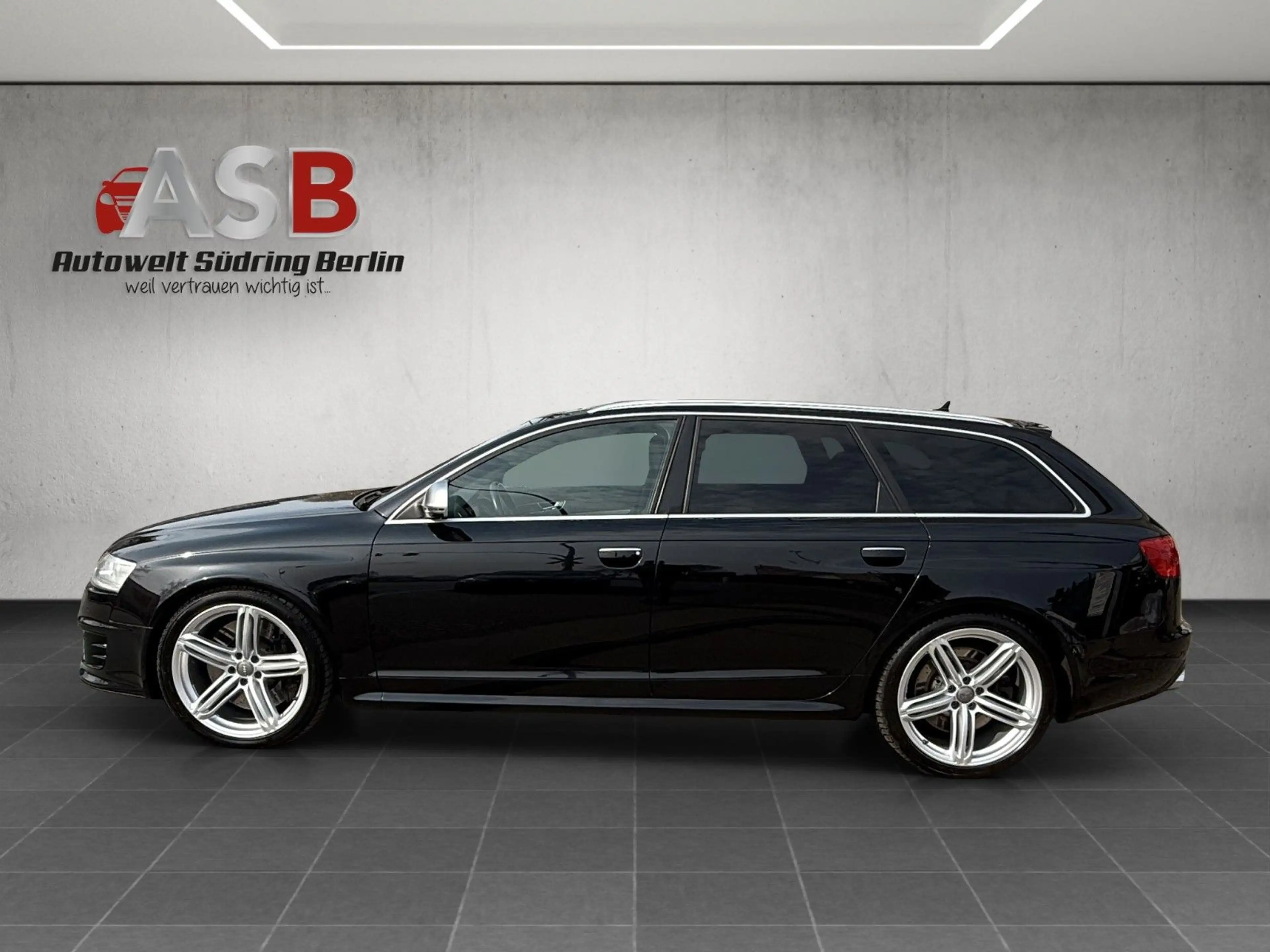 Audi RS6 Avant 5.0 TFSI quattro  Leder*Navi*Xenon*SD* — photo 14