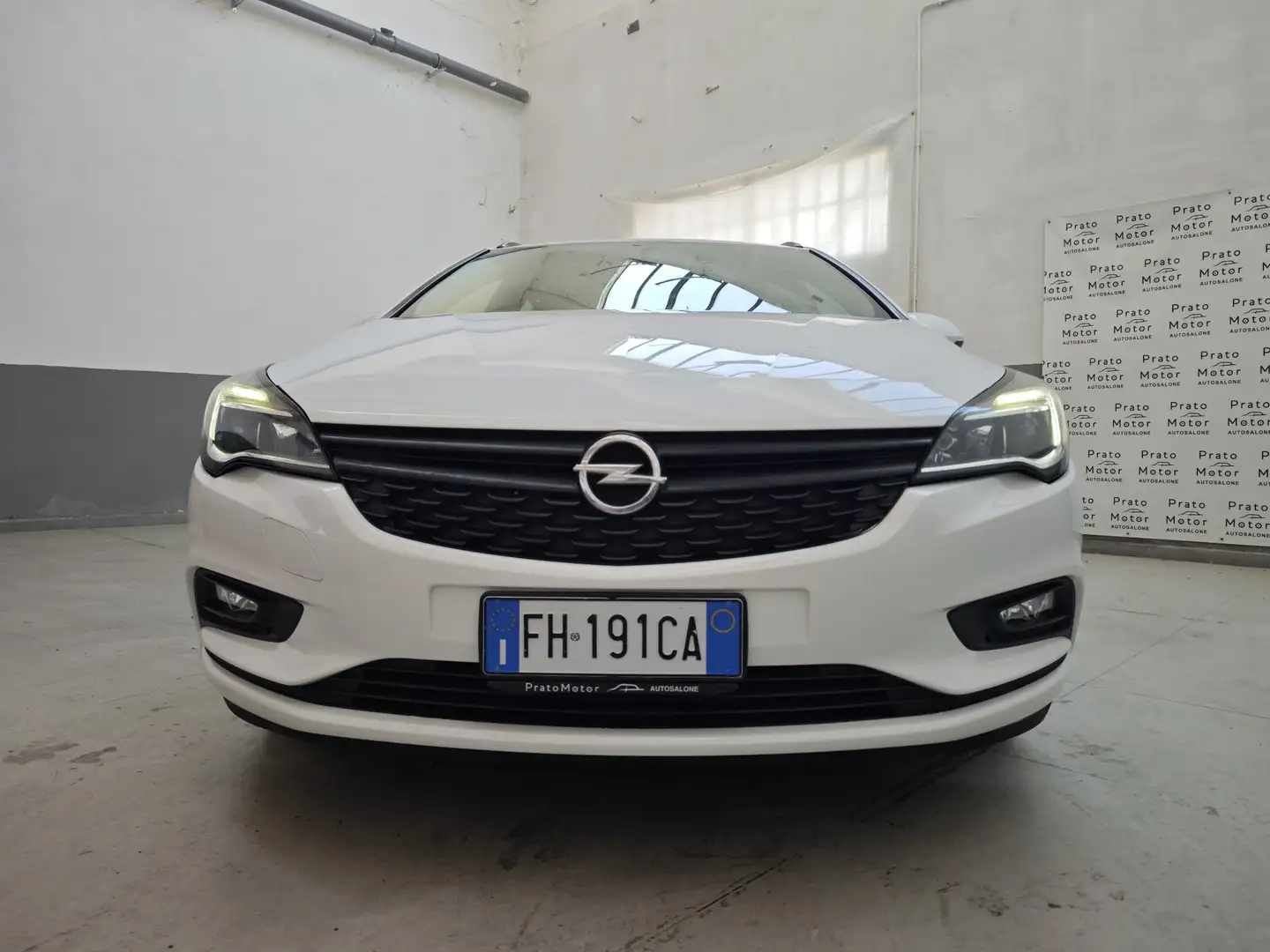 Opel Astra Sports Tourer 1.6 cdti Business s&s 110cv E6 Blanc - 1