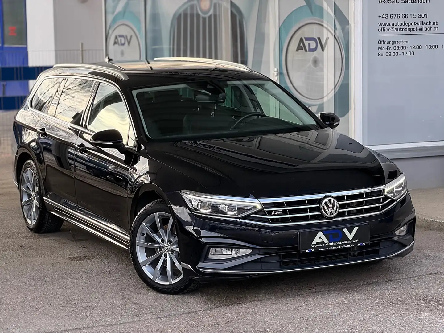 Volkswagen Passat Variant R-Line 2,0 SCR TDI DSG Schwarz - 2