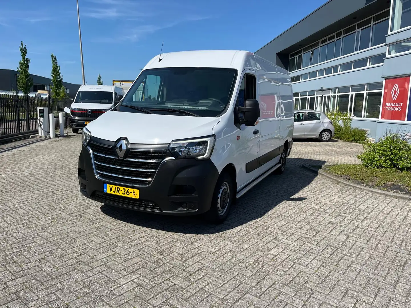 Renault Master Red Edition L2 H2, 180pk, Airco, Nav, Camera Wit - 1