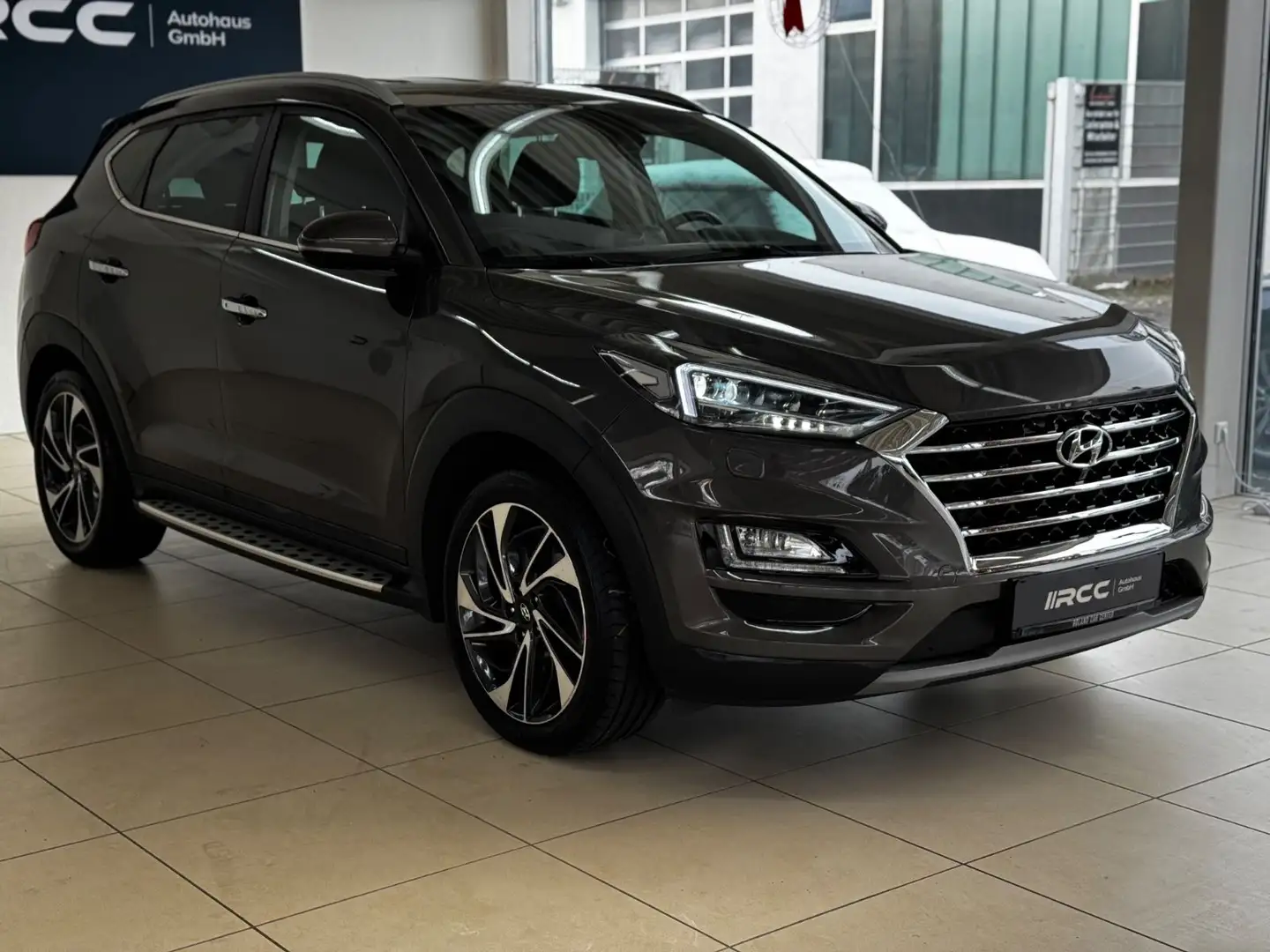 Hyundai TUCSON Premium 2WD Automatik AHK 360° Grau - 2