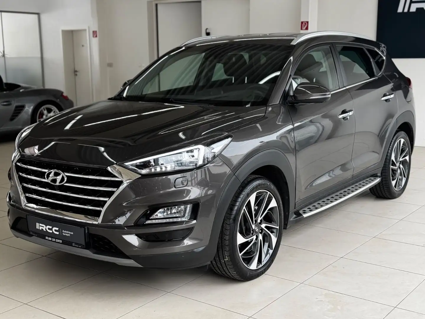 Hyundai TUCSON Premium 2WD Automatik AHK 360° Grau - 1