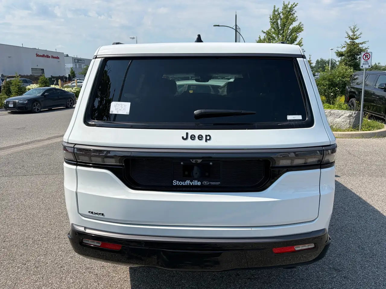 Jeep Grand Wagoneer fotografie Jeep Grand Wagoneer