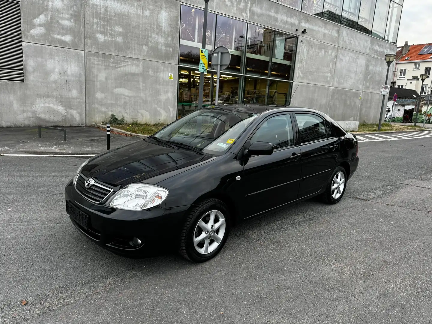 Toyota Corolla 1.6i VVT-i BOITE AUTOMATIQUE 97000 KMSol Pack Noir - 1