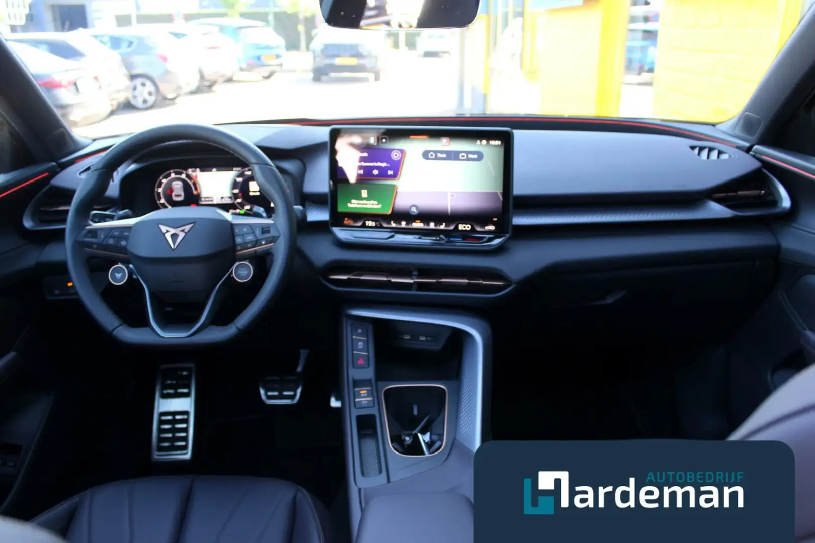 CUPRA Terramar 1.5 TSI e-Hybrid VZ Performance Pano Paars - 2