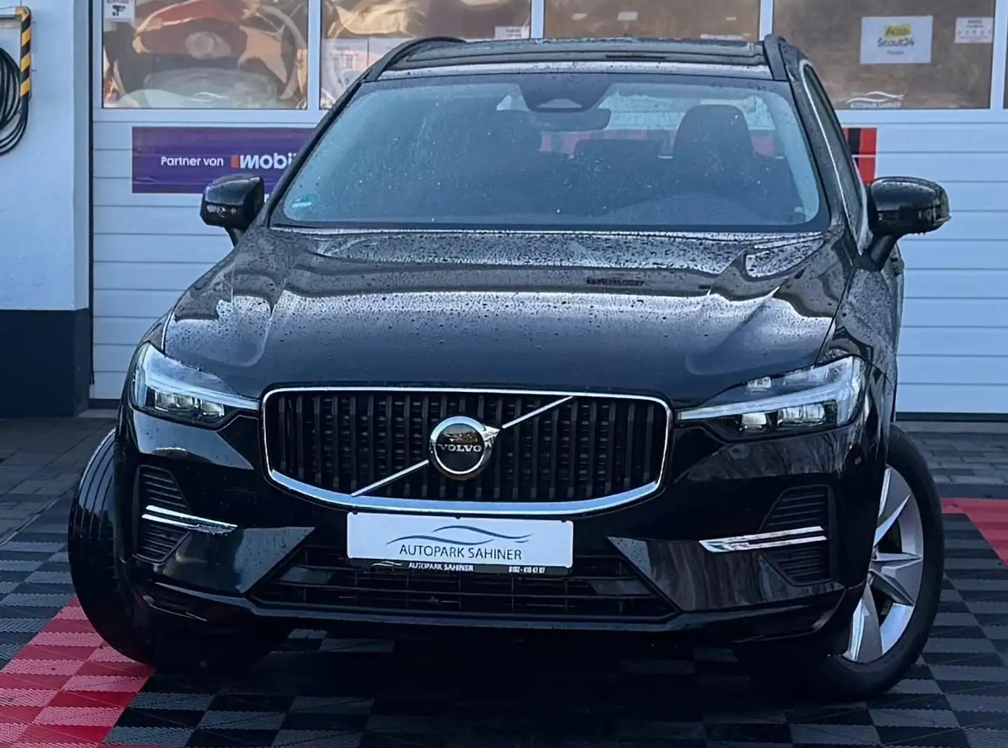 Volvo XC60 *ACC*KAM*KEYLESS Schwarz - 1