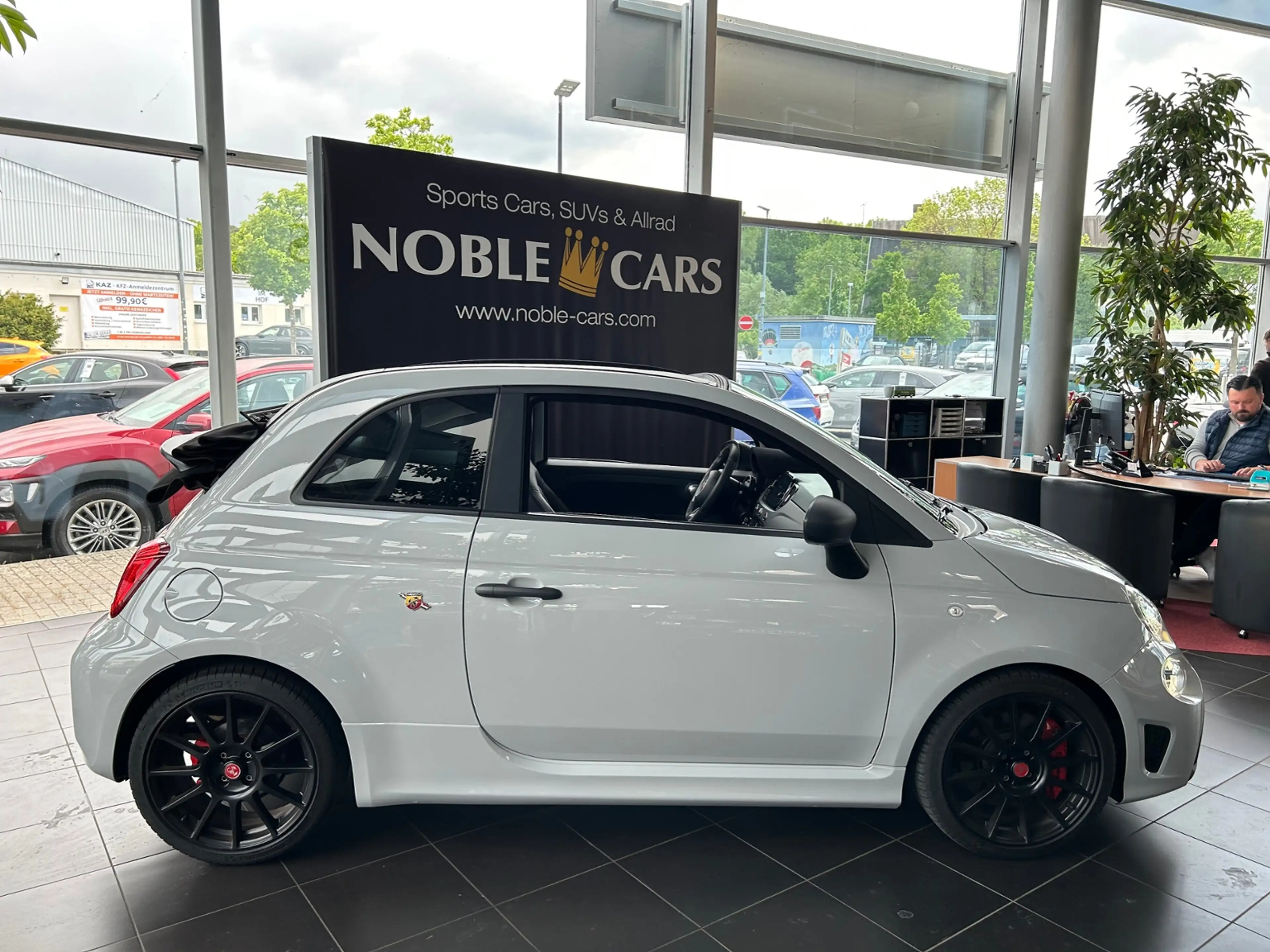 Abarth 595C Cabrio Competizione BEATS XEN CARPLAY PDC — photo 8
