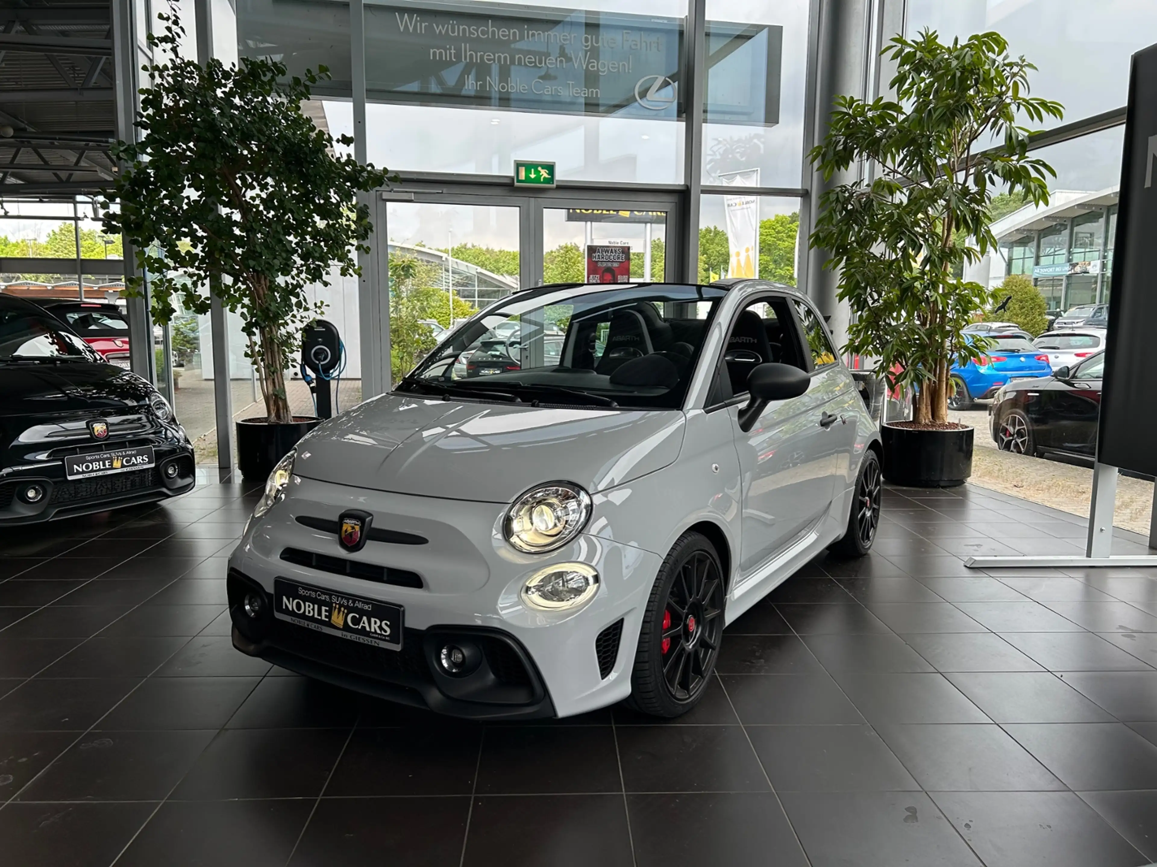 Abarth 595C Cabrio Competizione BEATS XEN CARPLAY PDC — photo 3